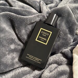 CHANEL Coco Noir Moisturizing Body Lotion - Black